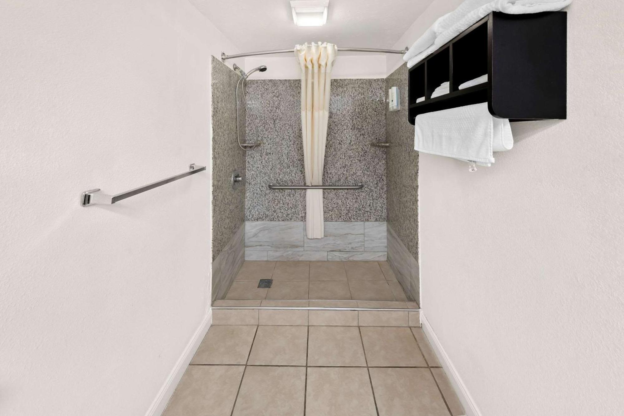 Quality Inn Luray Buitenkant foto